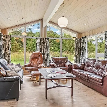 Holiday Solsbækvej Feriehus *